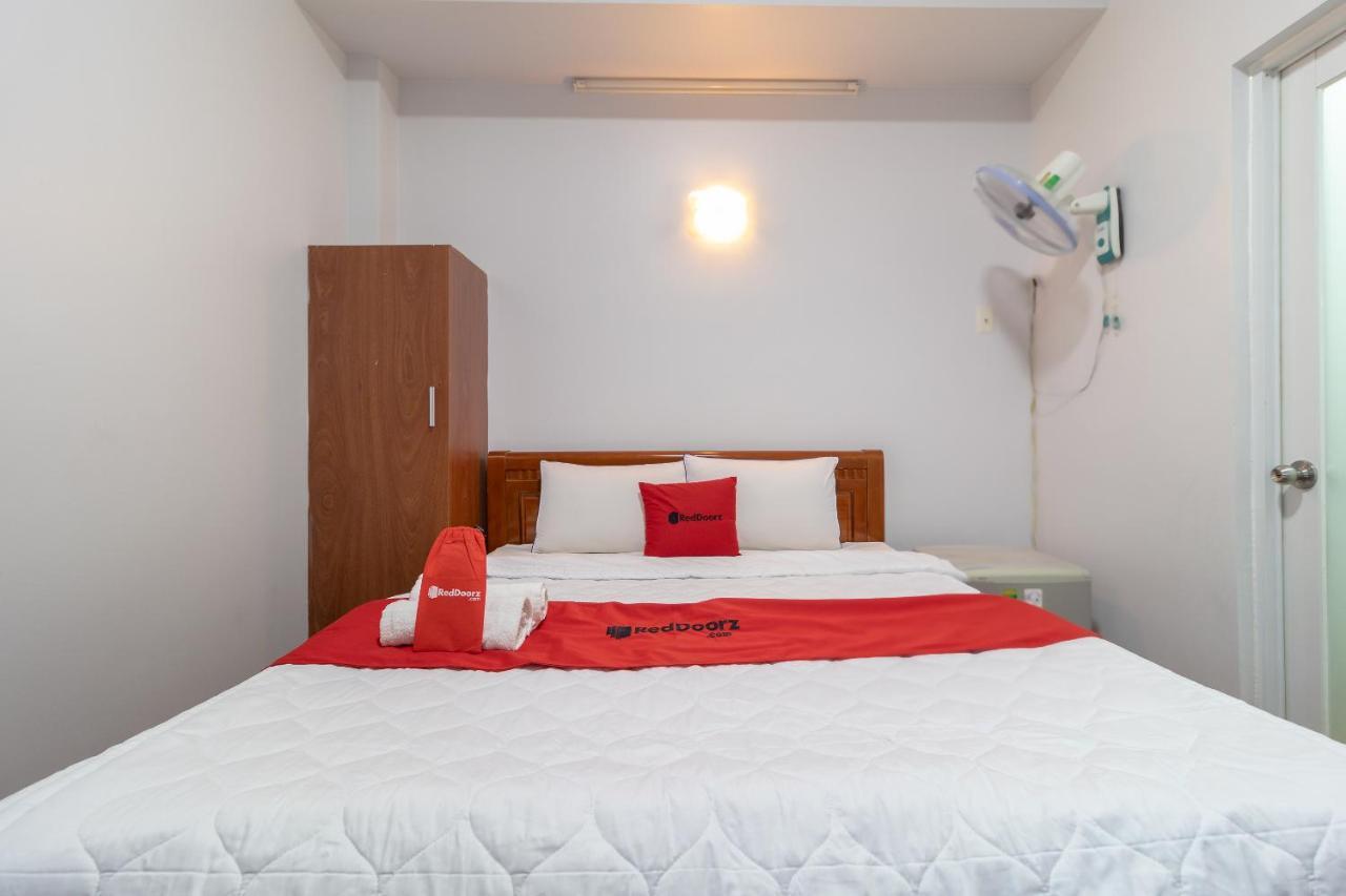 Reddoorz Near Tan Huong Market Ciudad Ho Chi Minh  Exterior foto